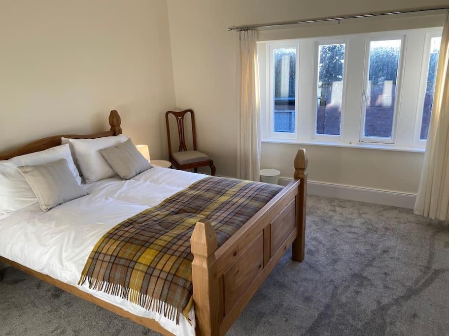 Heather House, Beautiful Family Home, Sleeps 8 Inverness Exteriör bild